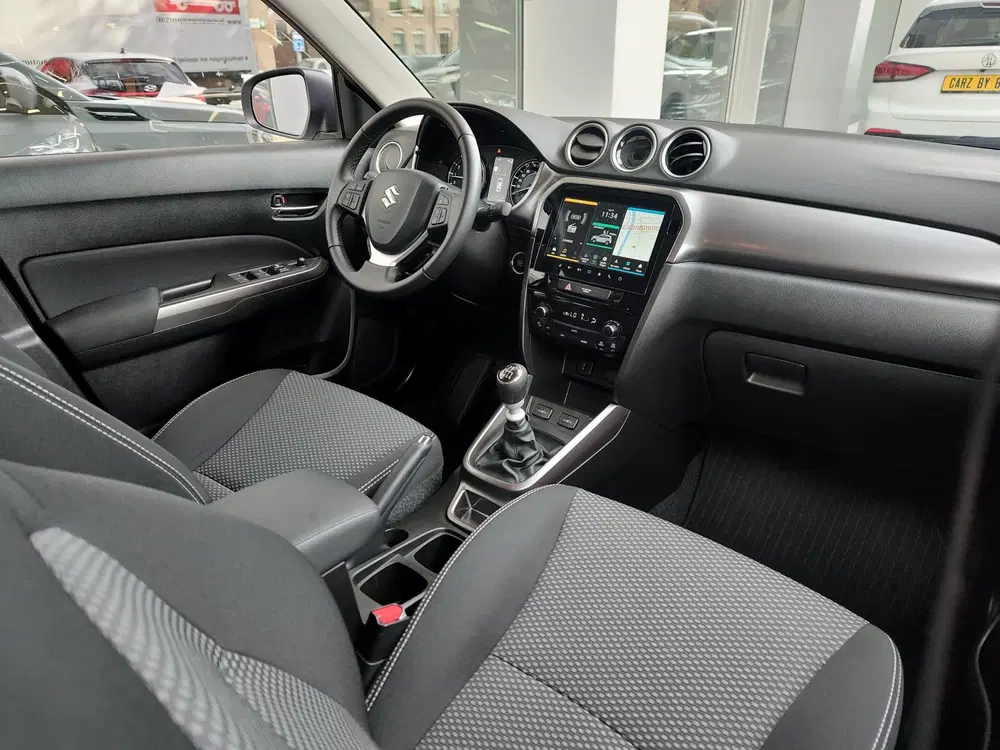 Suzuki Vitara 1.4 BOOSTERJET SMART HYBRID SELECT Keyless uit 2025, foto 9