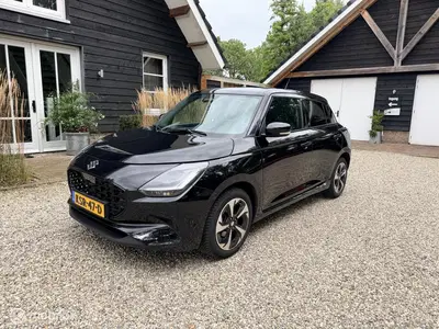 Suzuki Swift 1.2 Select Smart Hybrid uit 2025
