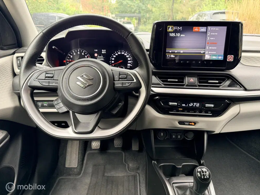 Suzuki Swift 1.2 Select Smart Hybrid uit 2025, foto 13