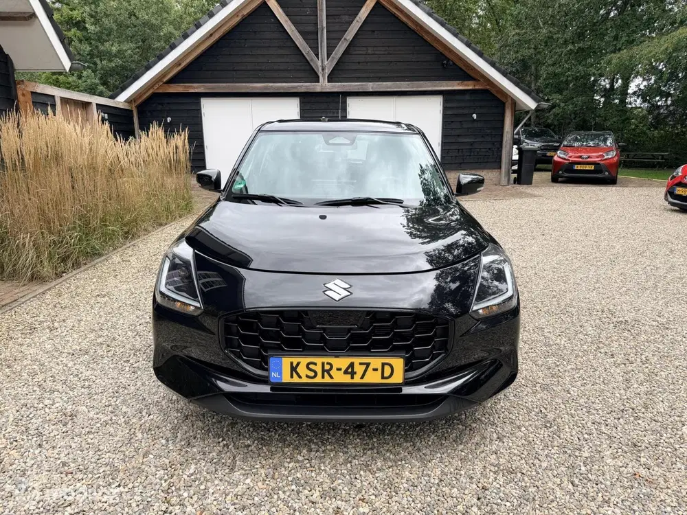 Suzuki Swift 1.2 Select Smart Hybrid uit 2025, foto 3