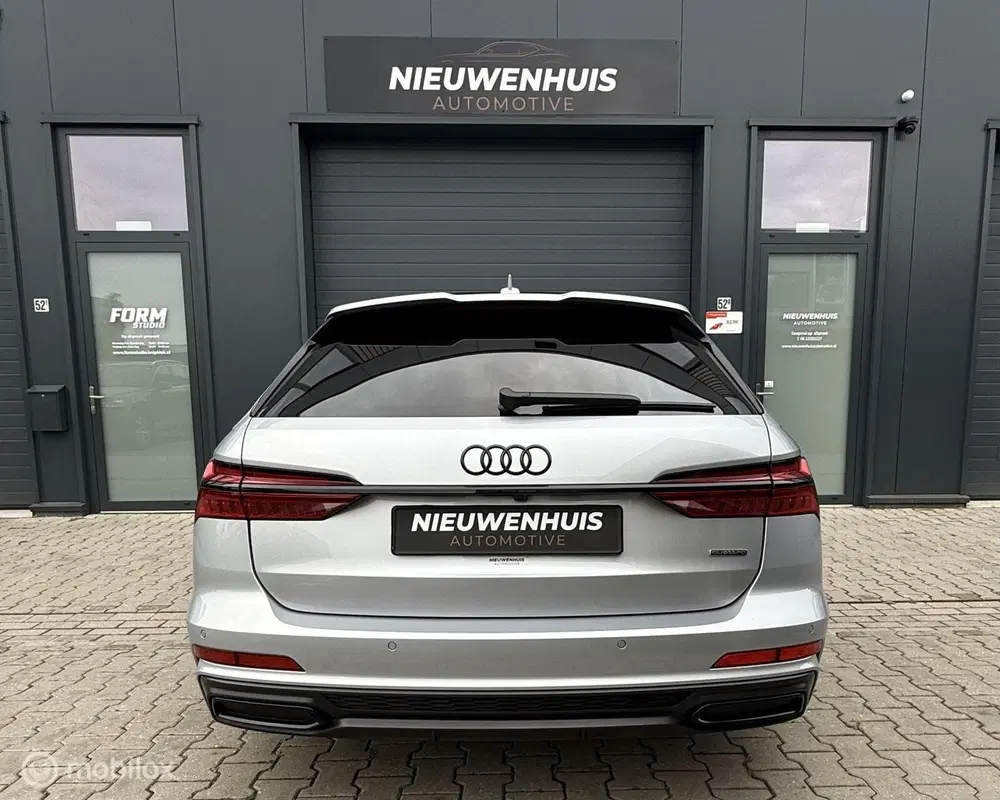 Audi A6 55TFSIe quattro Competition Matrix l Pano uit 2023, foto 9