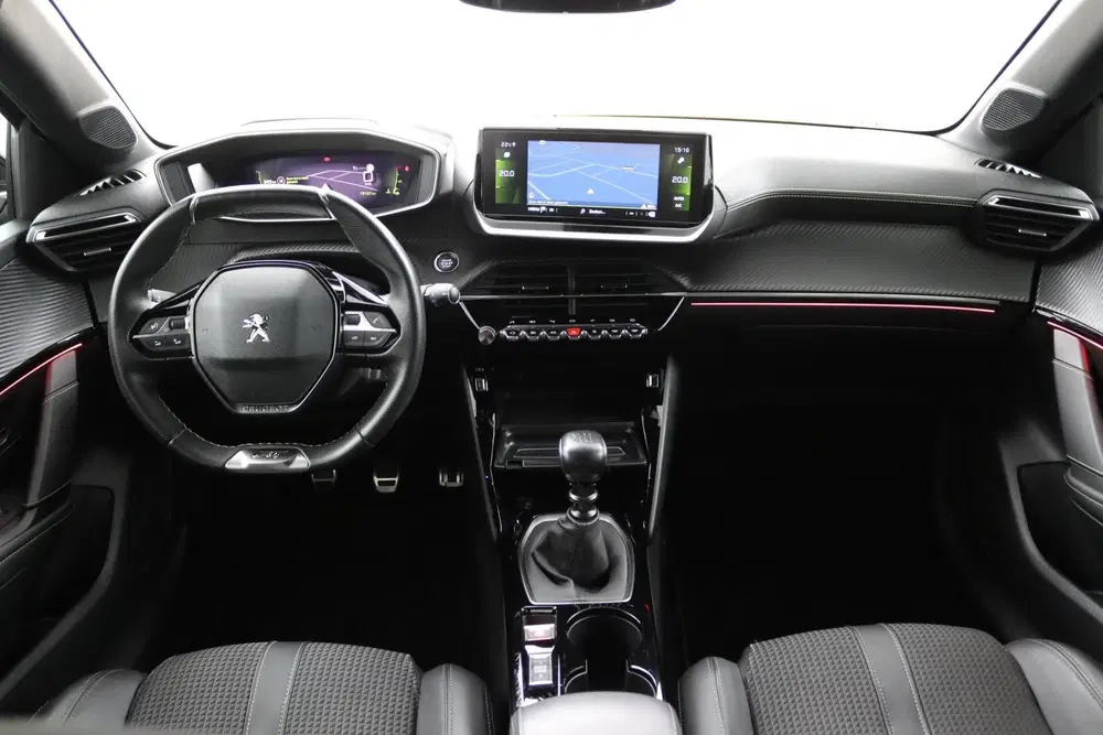 Peugeot 208 1.2 GT uit 2022, foto 3