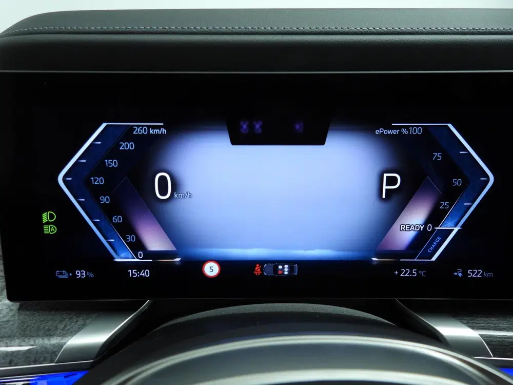 BMW i7 xDrive60 106 kWh uit 2023, foto 8