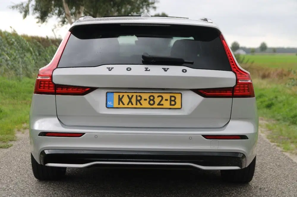 Volvo V60 T8 Recharge AWD Long Range uit 2024, foto 10