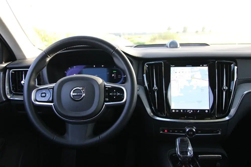 Volvo V60 T8 Recharge AWD Long Range uit 2024, foto 11