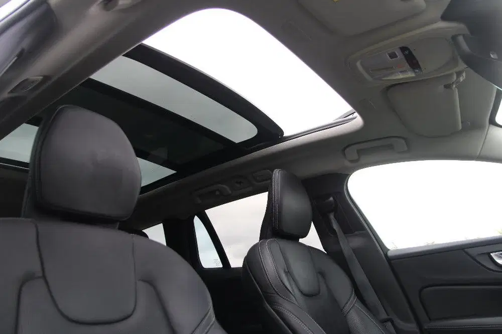 Volvo V60 T8 Recharge AWD Long Range uit 2024, foto 3
