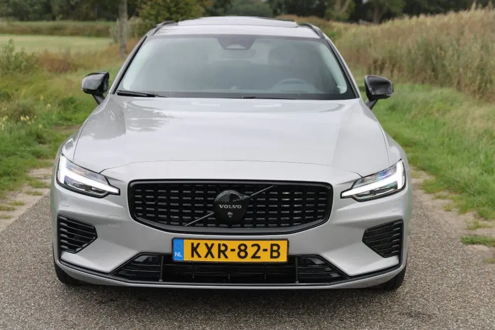 Volvo V60 T8 Recharge AWD Long Range uit 2024, foto 8