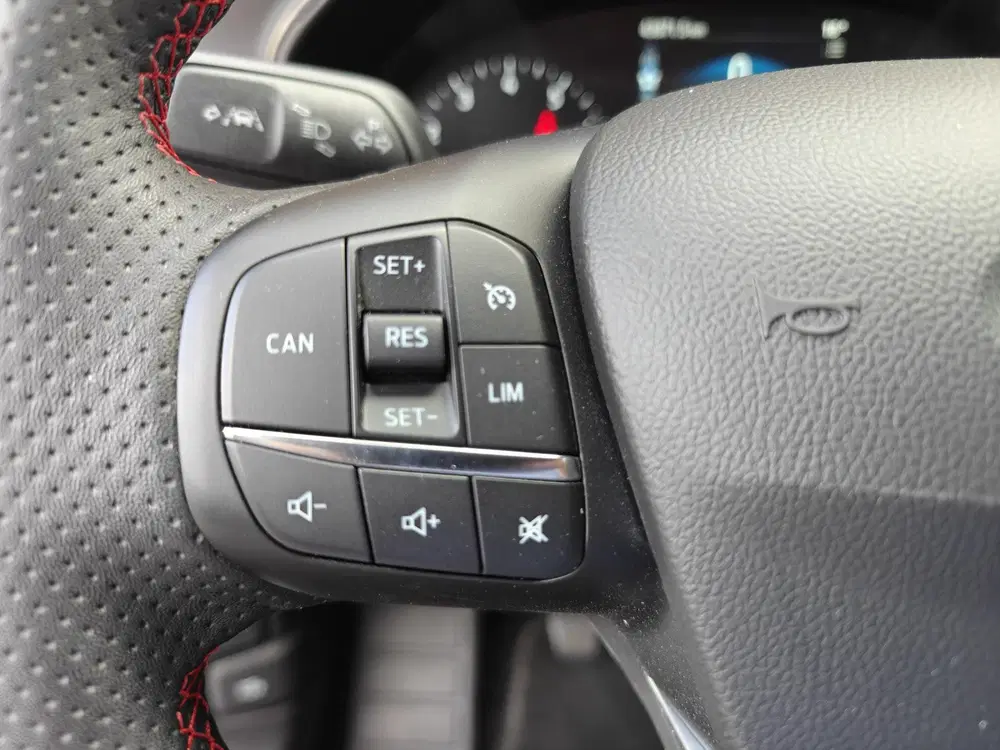 Ford Focus 1.0 EcoBoost Hybrid ST Line uit 2022, foto 13