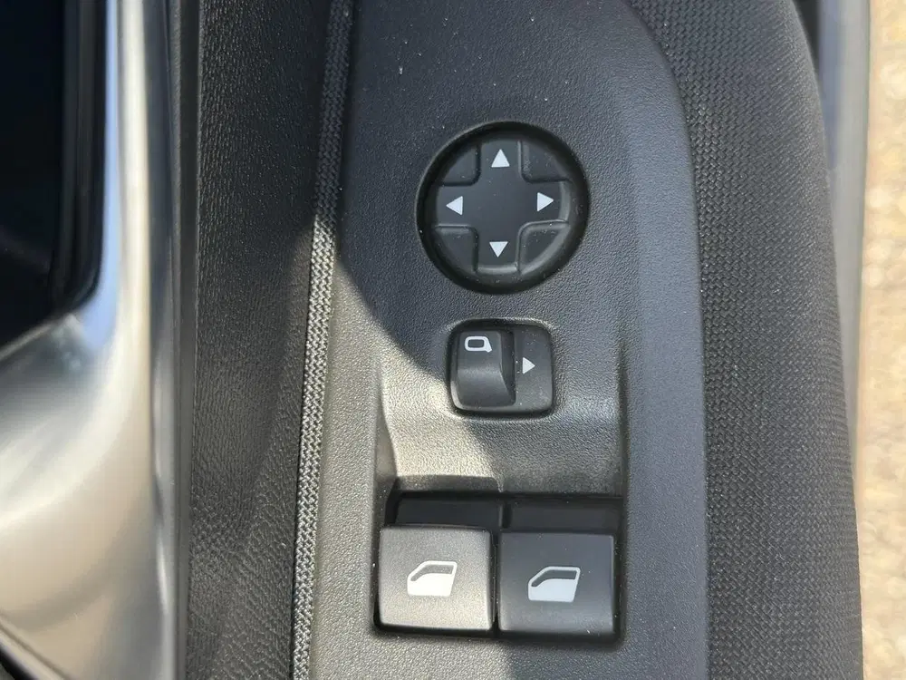 Peugeot 208 1.2 PureTech Active uit 2023, foto 11