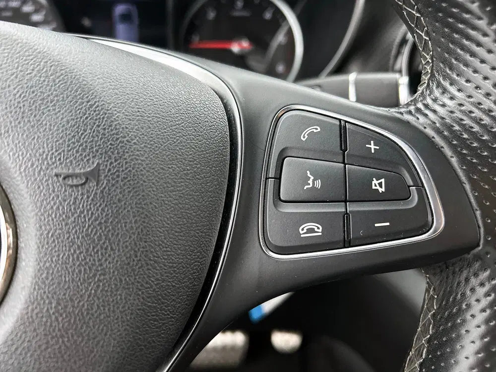 Mercedes-Benz V-Klasse 300d Lang DC Avantgarde AMG DAB uit 2020, foto 10