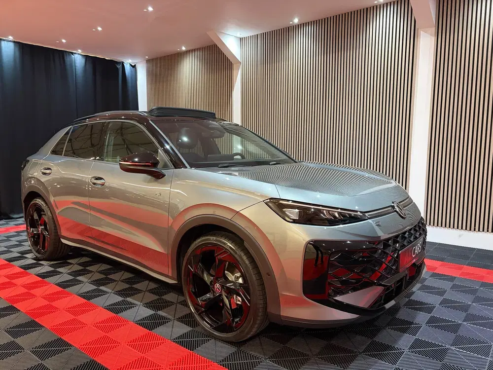 Volkswagen T-Roc 1.5 eTsi Limited Edition DSG R-Line Blacks uit 2026, foto 2
