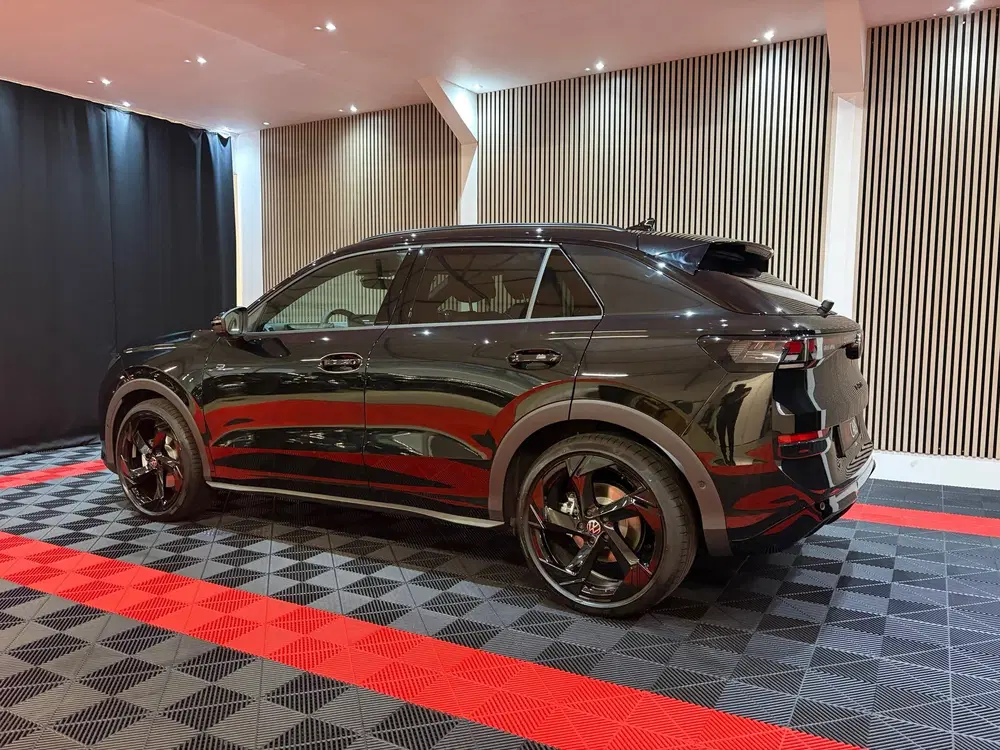 Volkswagen T-Roc 1.5 eTsi R-Line First Edition 2026 Pano Ca uit 2026, foto 14
