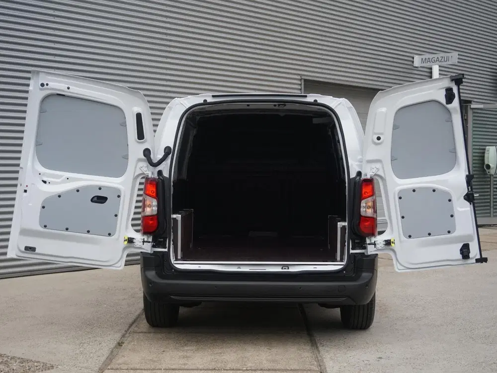 Opel Combo L2 50kWh uit 2026, foto 9