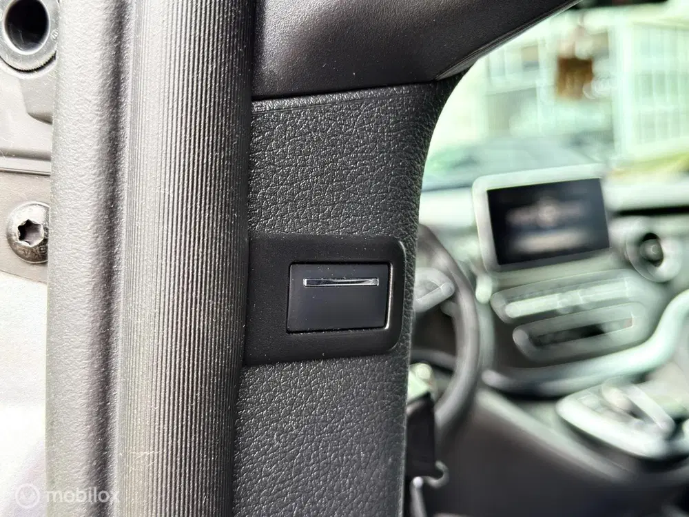 Mercedes-Benz V-Klasse Mercedes V-klasse 300d Extra Lang DC AMG L uit 2020, foto 13
