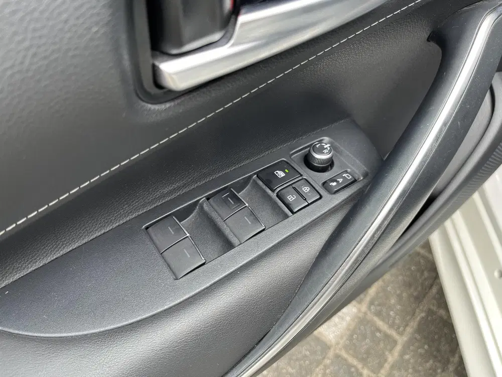 Toyota Corolla 2.0 Hybrid Executive uit 2019, foto 10