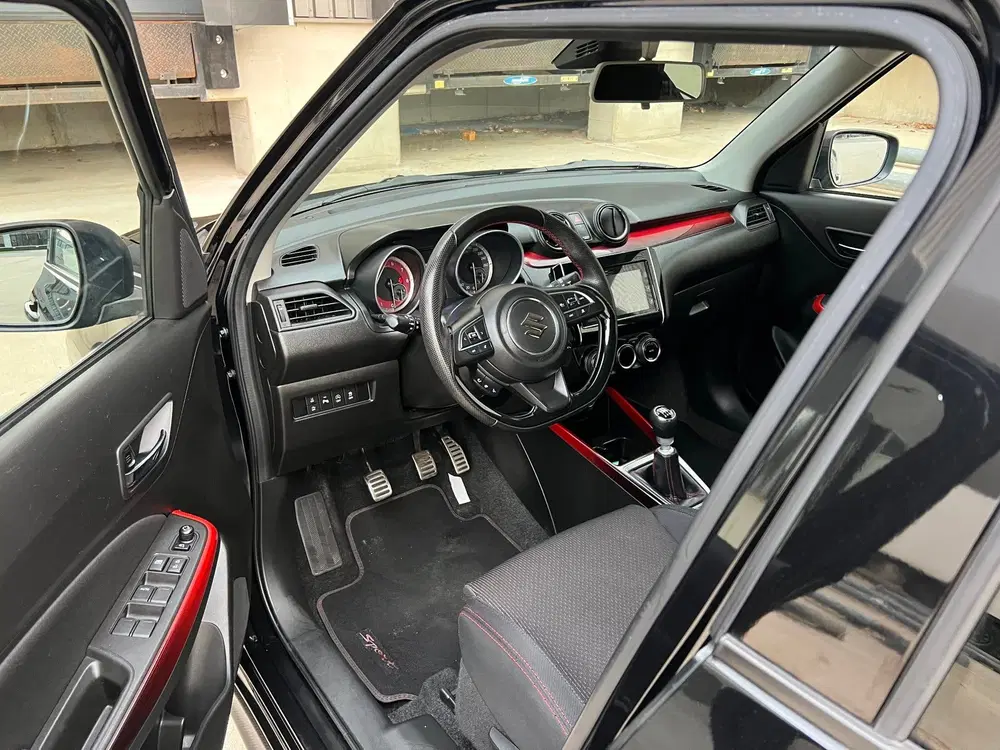 Suzuki Swift 1.4 Sport Smart Hybrid uit 2021, foto 15
