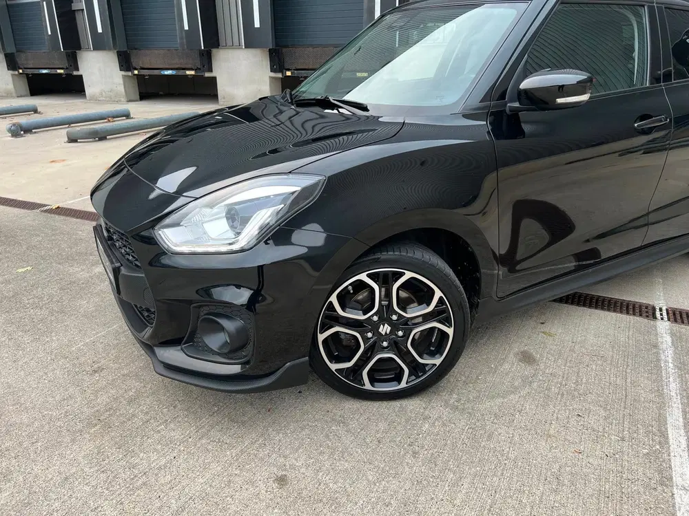 Suzuki Swift 1.4 Sport Smart Hybrid uit 2021, foto 2