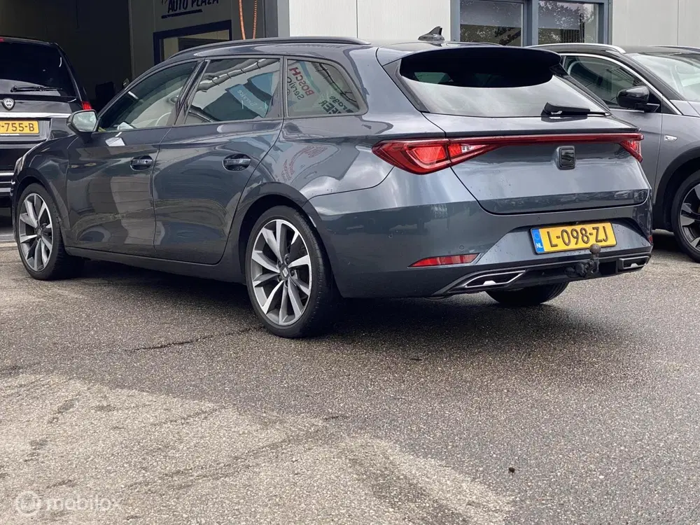 SEAT Leon 1.5 eTSI FR Business Intense uit 2021, foto 7