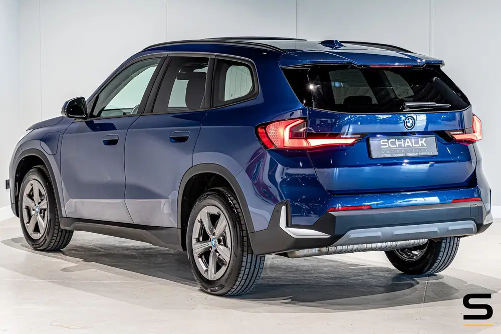 BMW X1 XDrive25e uit 2023, foto 7