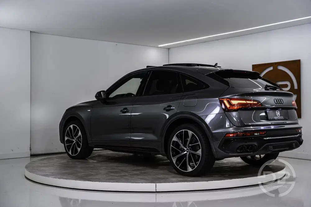 Audi Q5 50 TFSI e S Edition 300PK uit 2022, foto 3