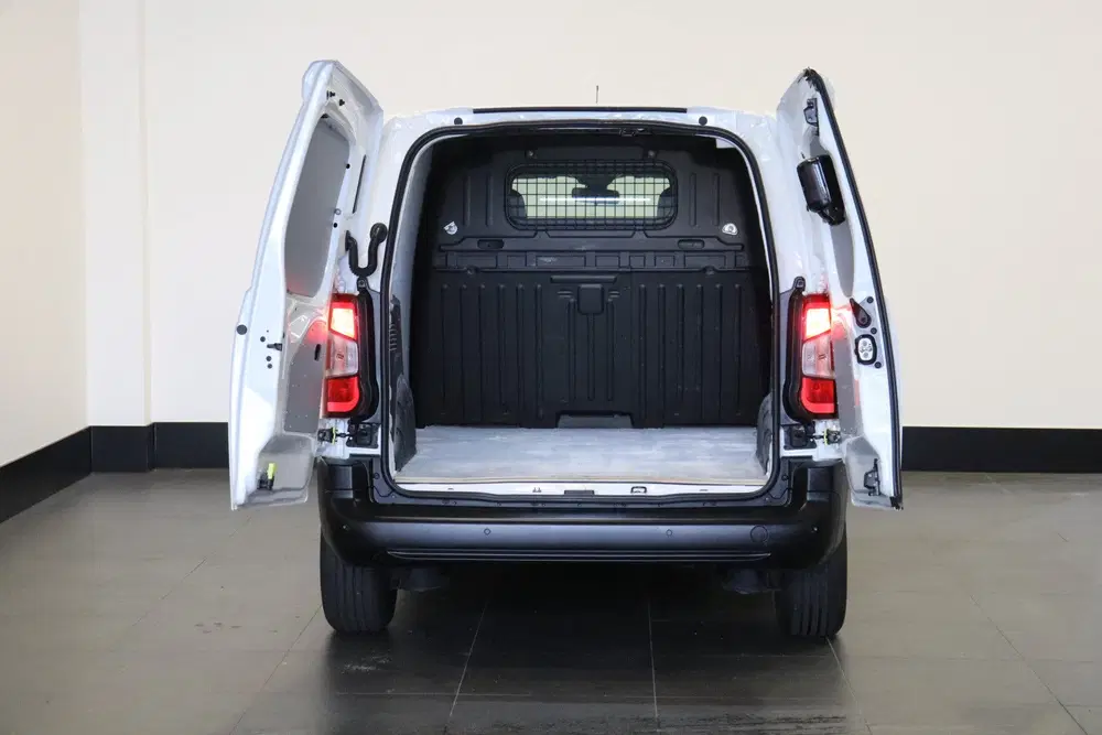 Peugeot Partner 1.5 BlueHDI 130PK Automaat EURO 6 uit 2021, foto 9