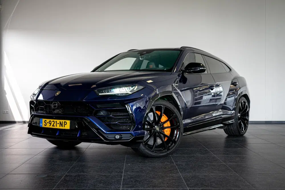 Lamborghini Urus 4.0 V8 uit 2020, foto 2
