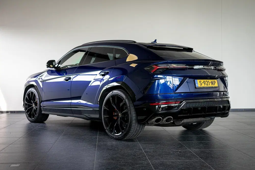 Lamborghini Urus 4.0 V8 uit 2020, foto 3