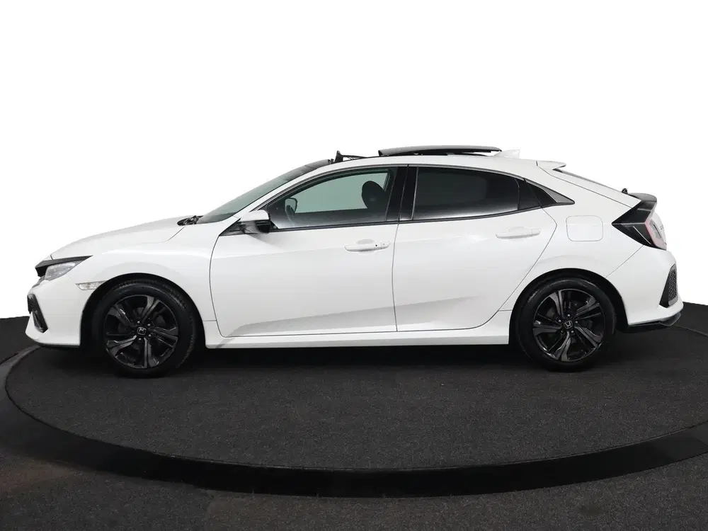 Honda Civic 1.0 i-VTEC Executive uit 2020, foto 2