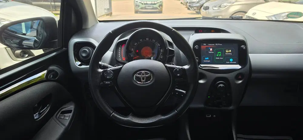 Toyota Aygo 1.0 VVT-i x-play 5Drs AUTOMAAT Airco Camer uit 2019, foto 13