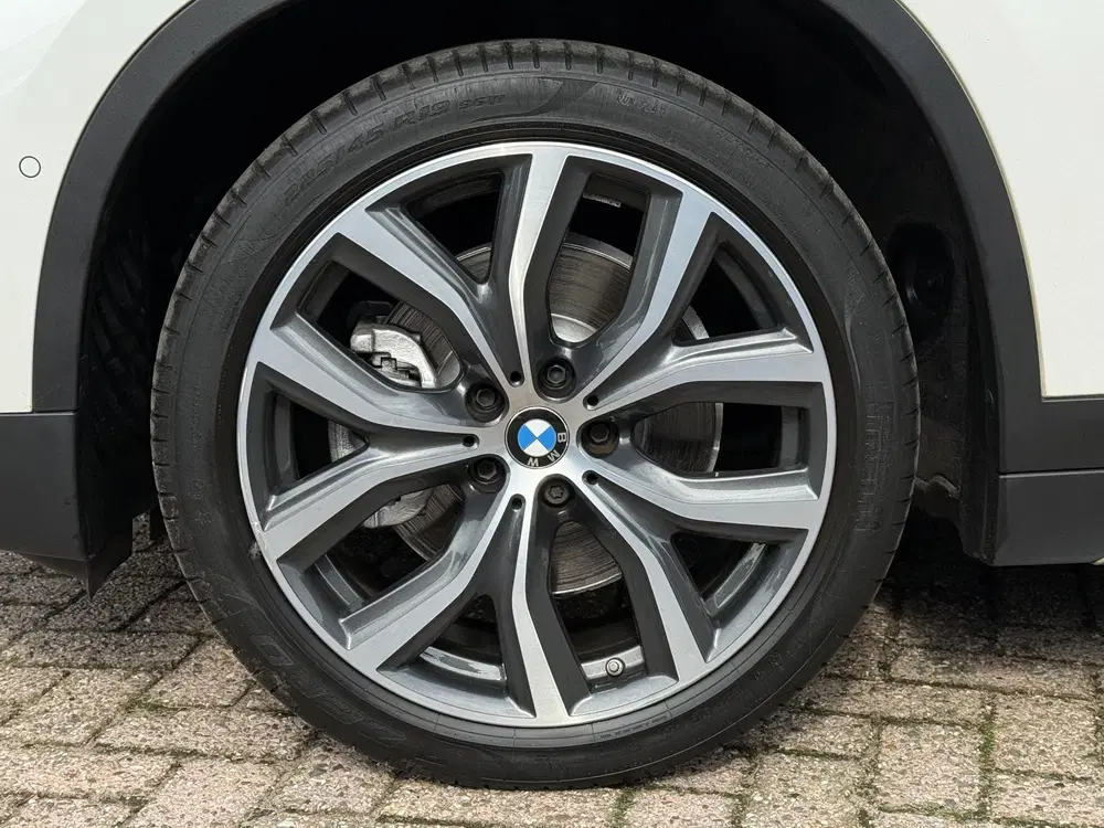 BMW X1 xDrive25i X LINE uit 2019, foto 10