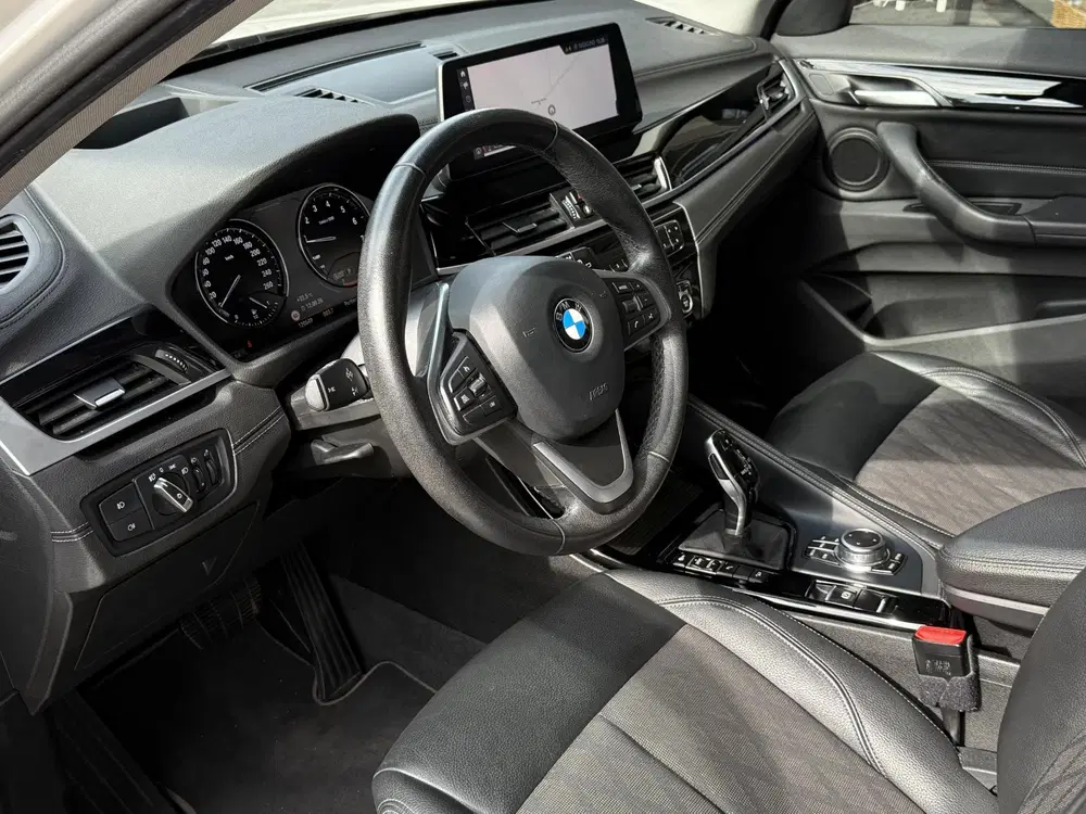 BMW X1 xDrive25i X LINE uit 2019, foto 3