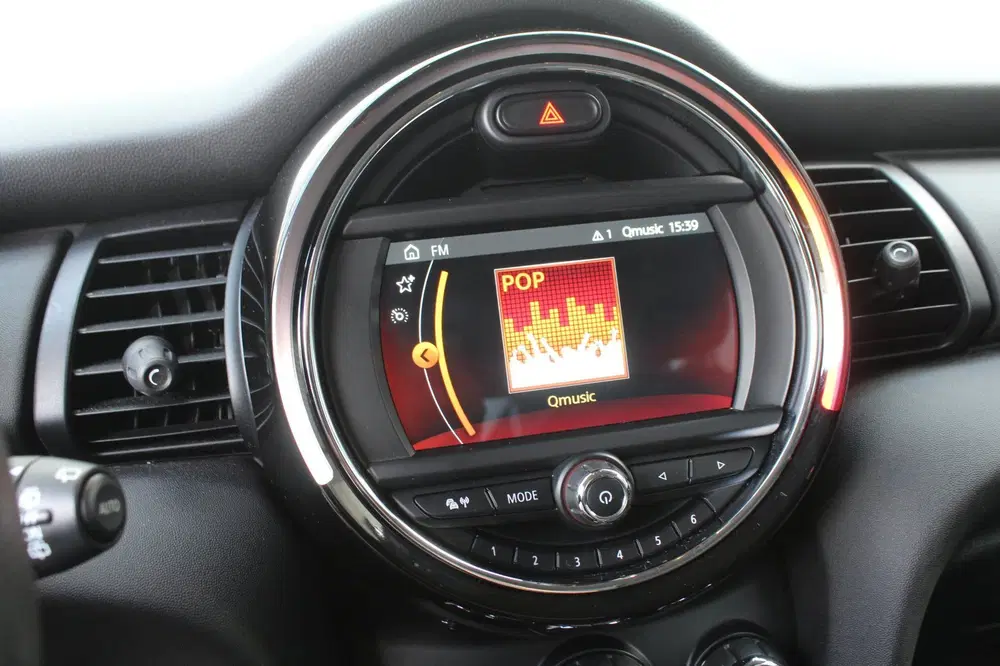 Mini One Cooper One 1.5 102pk Salt AUTOMAAT NL-Auto uit 2019, foto 13