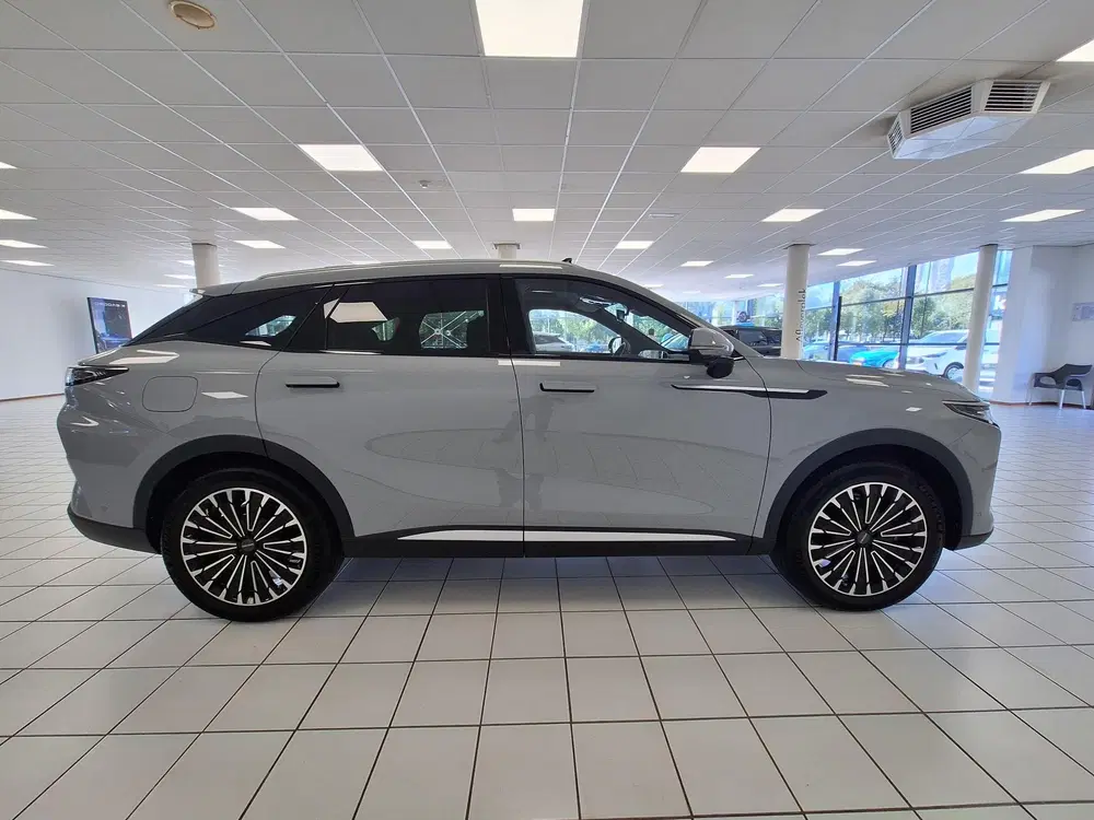 Omoda 9 PHEV Premium Panoramadak uit 2026, foto 4