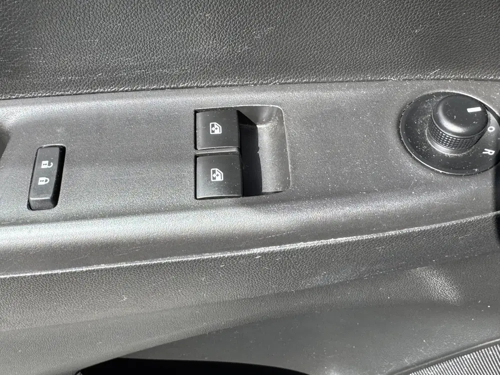 Opel Karl 1.0 75pk Automaat Rocks Online Edition LPG uit 2019, foto 8