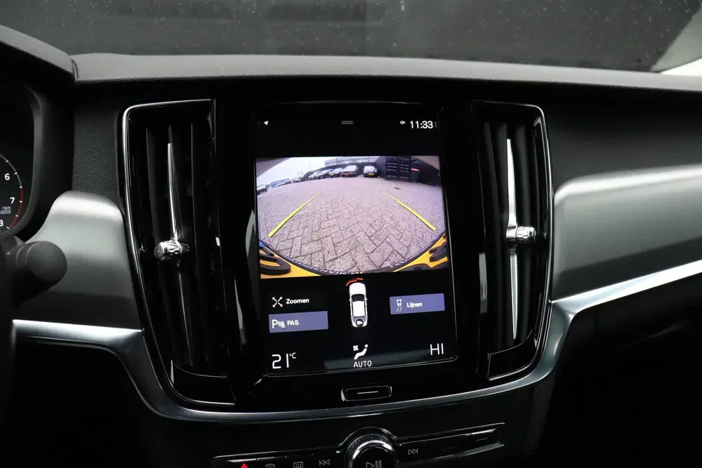Volvo S90 2.0 T4 Momentum uit 2019, foto 11