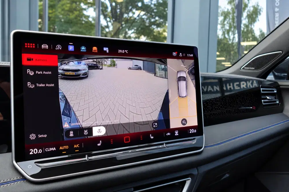 Volkswagen Tiguan 1.5 eTSI R-Line Business PANO KEYLESS H&K uit 2024, foto 11