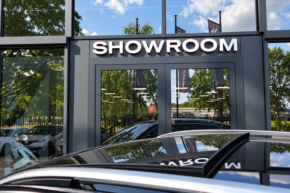 Volkswagen Tiguan 1.5 eTSI R-Line Business PANO KEYLESS H&K uit 2024, foto 14