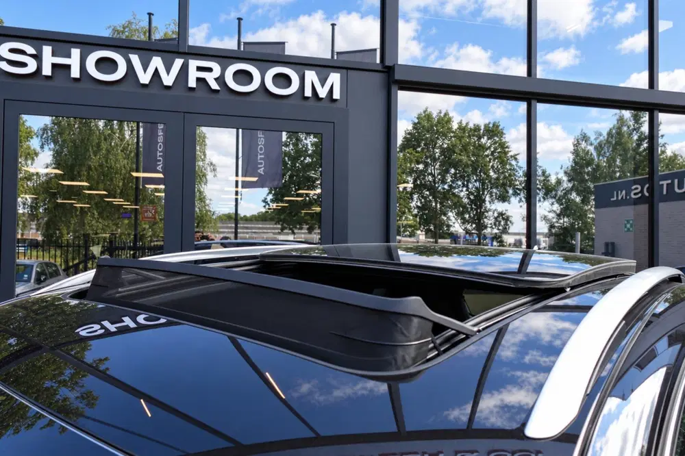 Volkswagen Tiguan 1.5 eTSI R-Line Business PANO KEYLESS H&K uit 2024, foto 5