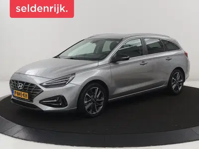 Hyundai i30 1.5 T-GDi MHEV Premium uit 2022