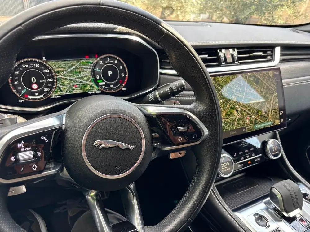 Jaguar F-Pace 2.0 P400e PHEV SE BLACK R DYNAMIC GARANTIE uit 2023, foto 13