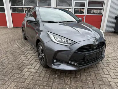 Toyota Yaris 1.5 Hybrid 115 PK uit 2025