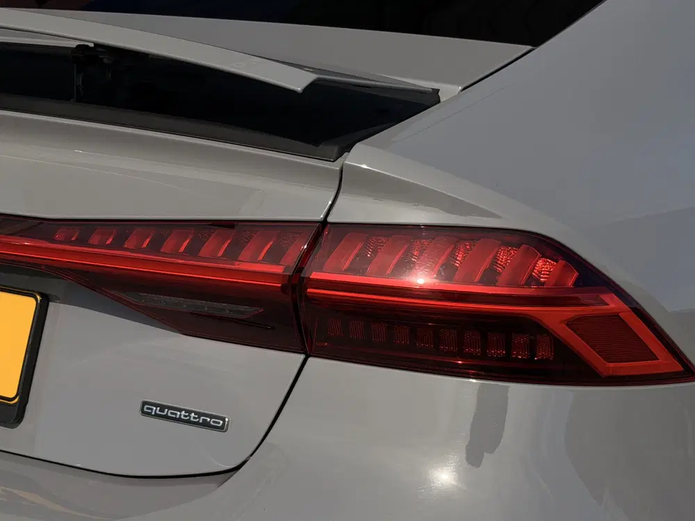 Audi A7 55 TFSI e quattro Pro Line Plus S-line uit 2021, foto 13