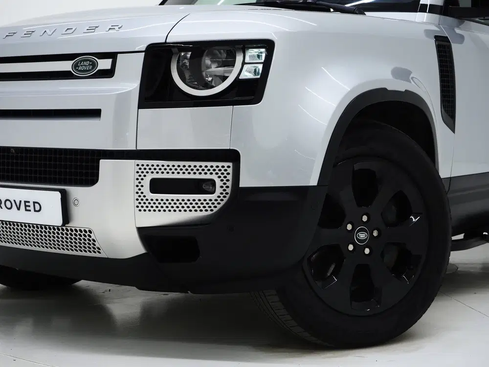Land Rover Defender 2.0 P400e 110 uit 2021, foto 6