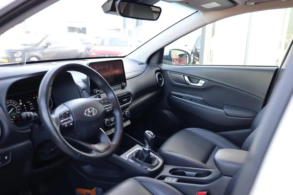 Hyundai KONA 1.0 T-GDI Premium Sky uit 2022, foto 5