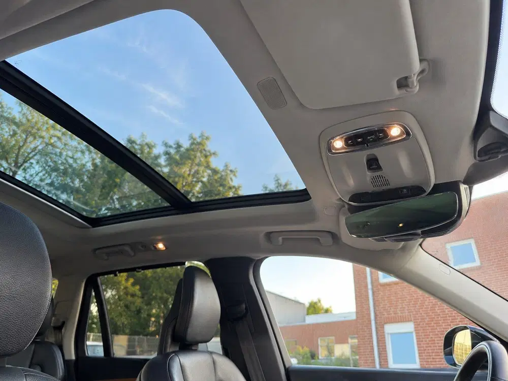Volvo XC90 T8 Twin Engine AWD Plug-in Hybrid 390pk 7P uit 2021, foto 2