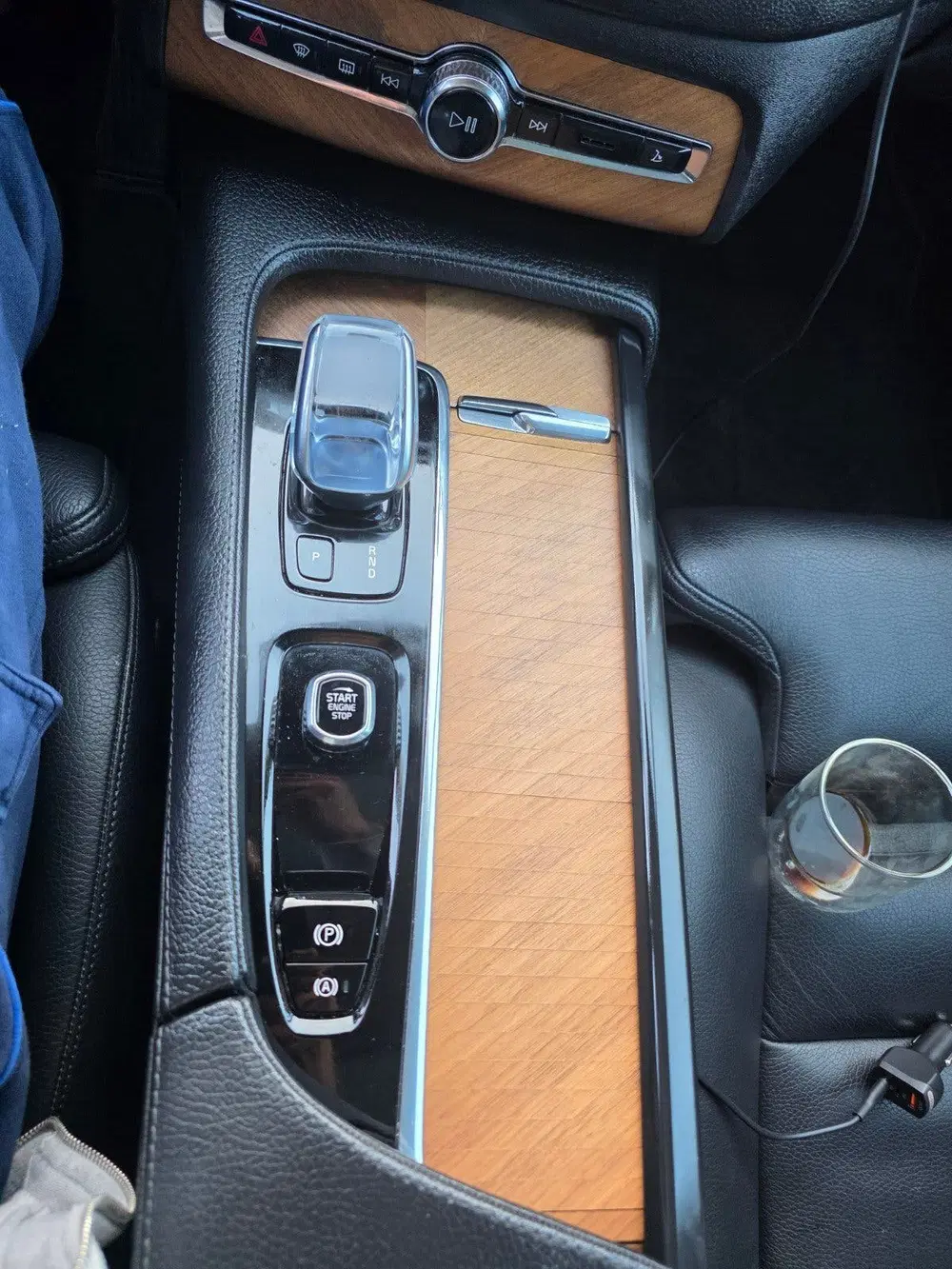 Volvo XC90 T8 Twin Engine AWD Plug-in Hybrid 390pk 7P uit 2021, foto 7