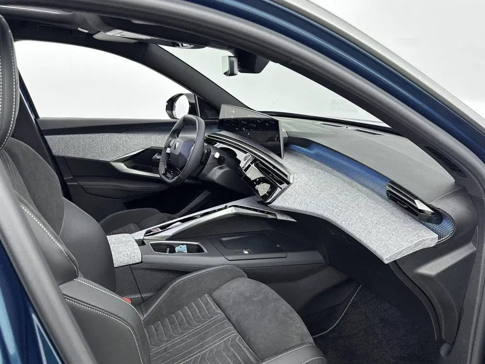 Peugeot 3008 1.2 Hybrid 145 GT uit 2026, foto 12