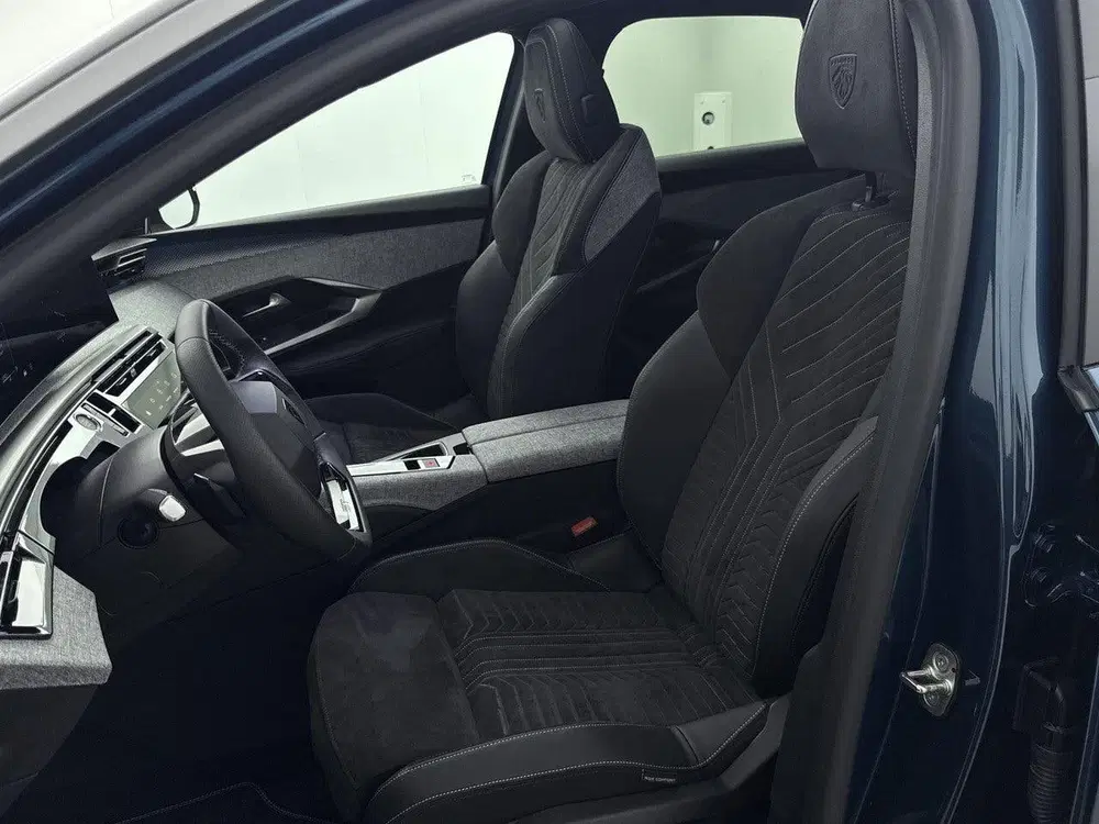Peugeot 3008 1.2 Hybrid 145 GT uit 2026, foto 9