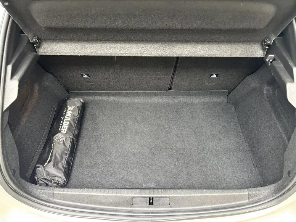 Peugeot 208 Allure Pack 1.2 75pk uit 2022, foto 11