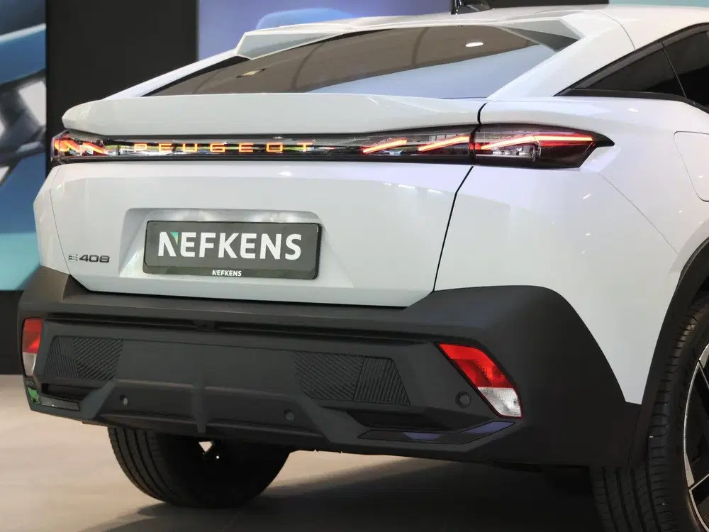 Peugeot 408 e-408 Allure 58 kWh uit 2026, foto 7